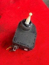 Opel Omega B  Stellmotor LWR Leuchtweitenregulierung Vorne Links 90565805