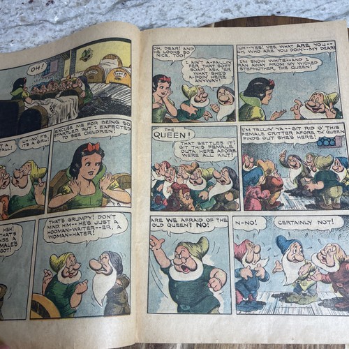 Four Color #382 (Dell Comics March 1952) Snow White In The Seven Dwarfs - Picture 17 of 23