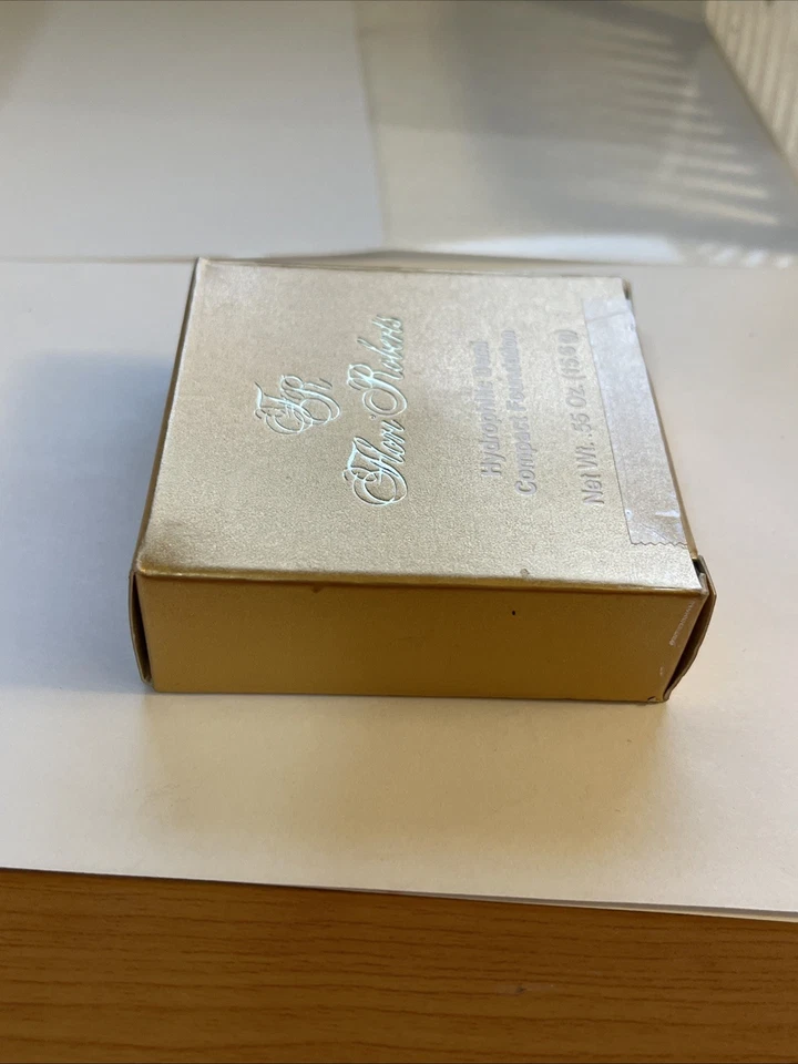 Base en crema a polvo Flori Roberts, hidrocompacta, Demi Sand. Nuevo en caja Foto 4 de 4