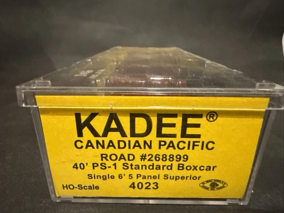 Kadee 4023 Canadian Pacific Road #268899 40' PS-1 Standard Boxcar Single - Image 4 of 4