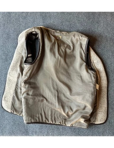 "Rue Grenelle" 1980 vintage wool men vest medium, 3 pockets, breast with zepper image 9