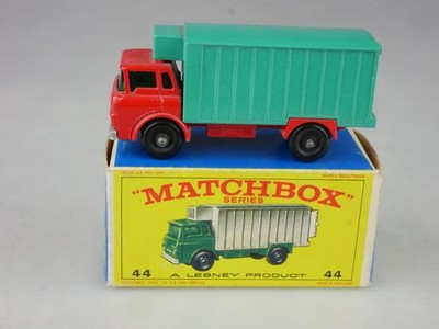 44c G.M.C. Refrigerator Truck - 32175 Matchbox Regular Wheels