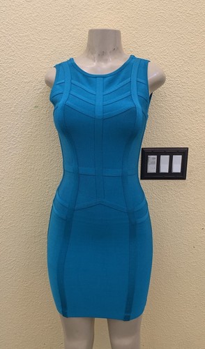 Vestido BEBE Talla Pequeña Azul Sin Mangas Mini Bodycon Vendaje - Imagen 2 de 10