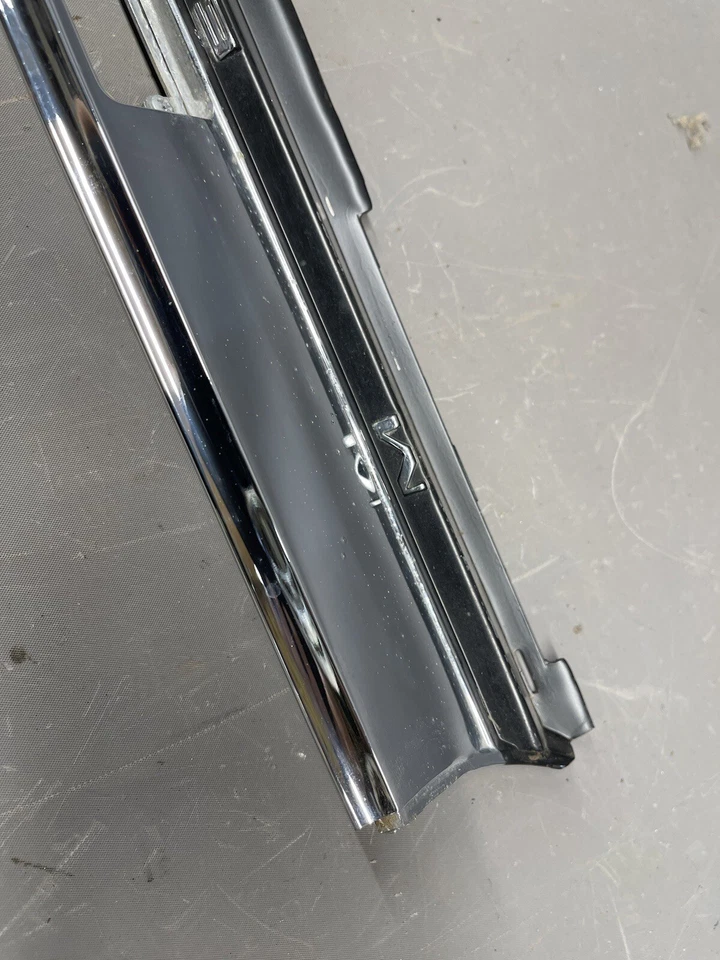 1963-1964 Mercury Marauder tablero emblema carcasa moldura Montclair Monterey Foto 2 de 4