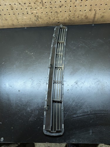 1994-97 S10 Blazer Sonoma Jimmy Bravada Center Dash Defrost Panel 15683407 #2495 - Picture 2 of 2