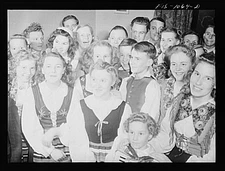 Photo:Swedish small a at Minnesota people in dance in costume Young town a