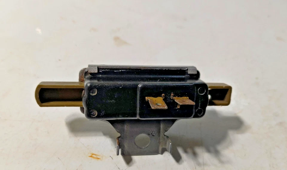 Chevrolet Chevelle Buick GS 1969-77 GM Cars TH400 interruptor de retroceso Foto 2 de 2