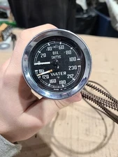 Austin Healey 3000 BJ8 Water Temp And Oil Gauge GD 1301/02 T