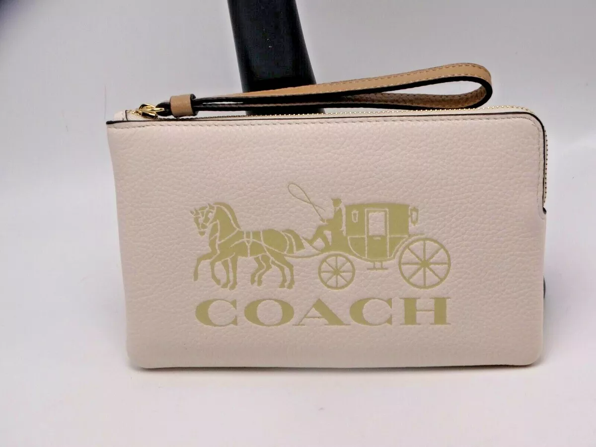 Coach horse and store carriage wristlet
