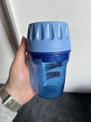 Tupperware D133 Knobi-Twist Knoblauch-Presse Blau Neuwertig Top Zustand