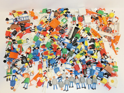 Große Playbig Play Big Sammlung Figuren mit viel zubehör im Set