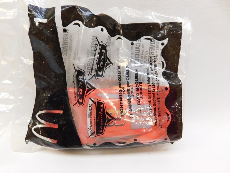McDonald's Happy Meal Toy ● Lightning McQueen ● 2006 ● New In Package