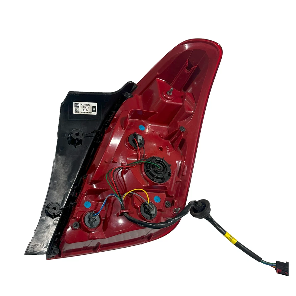 2017-2022 Chevy TRAX Driver Left LED Tail Light Lamp Taillight Rear 42750549 - Image 3 of 3