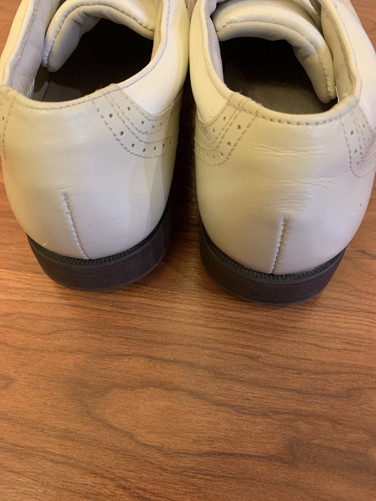 Footjoy Europa Womens 7.5M White Sand Leather Oxfords Golf Shoes 98910