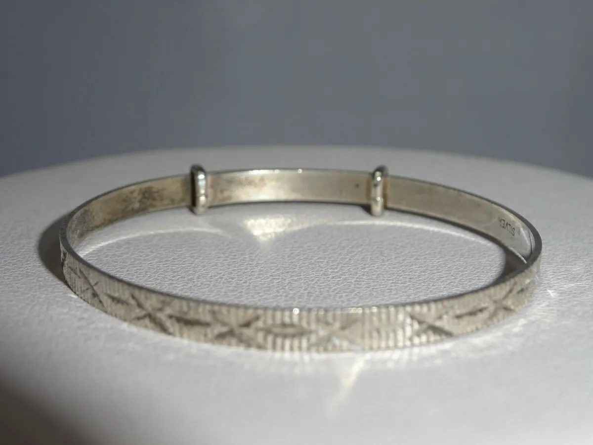 Buy Silver Bracelets & Bangles for Girls by Taraash Online | Ajio.com
