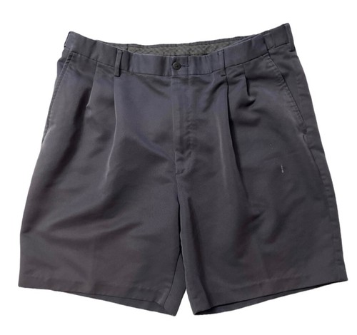 SAVANE Men's Pleated Shorts Size 38 