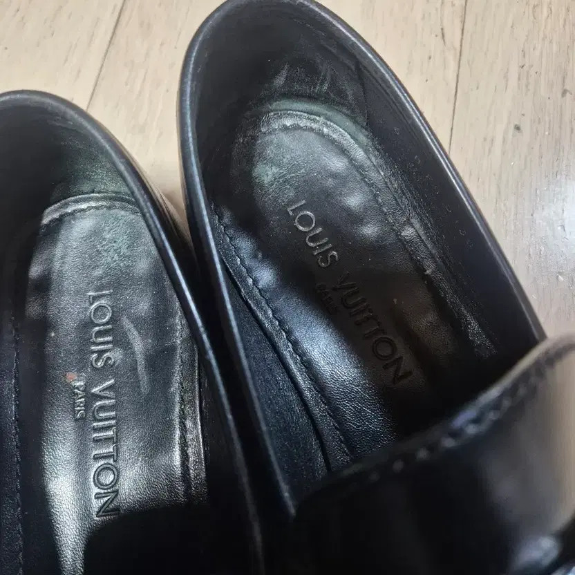 Louis Vuitton Black Loafer Shoes for Men - Size 255-260 thumbnail 5