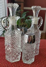 Vintage 4-Piece Wexford Condiment Set 2 Cruet/Salt and Pepper Shakers no caddy