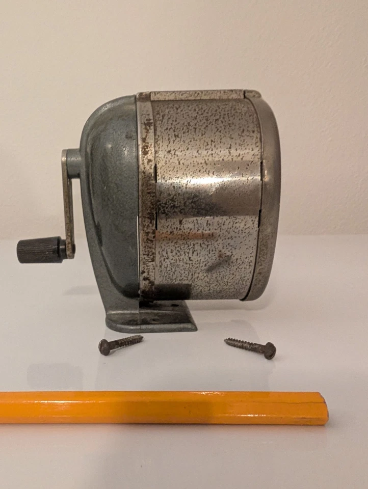 SACAPUNTAS DE ESCRITORIO VINTAGE BOSTON 1 AGUJERO MANIVELA 2 tornillos originales MTG Foto 4 de 4