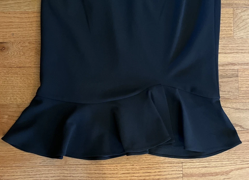 Elegante Vestido Vaina Betsey Johnson Negro Borde Perla Volantes Talla 12 Foto 4 de 4