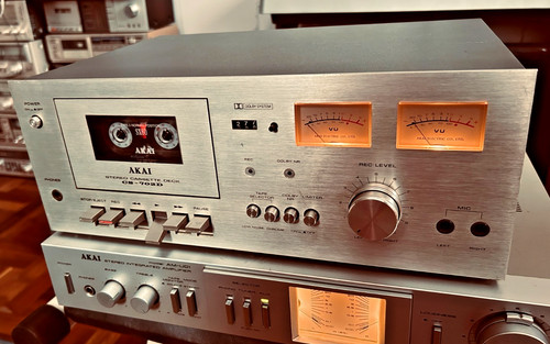AKAI CS-702D cassette deck in good condition, perfectly working