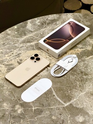 My phone is in excellent condition it been only 9 month that i have using it.!!!