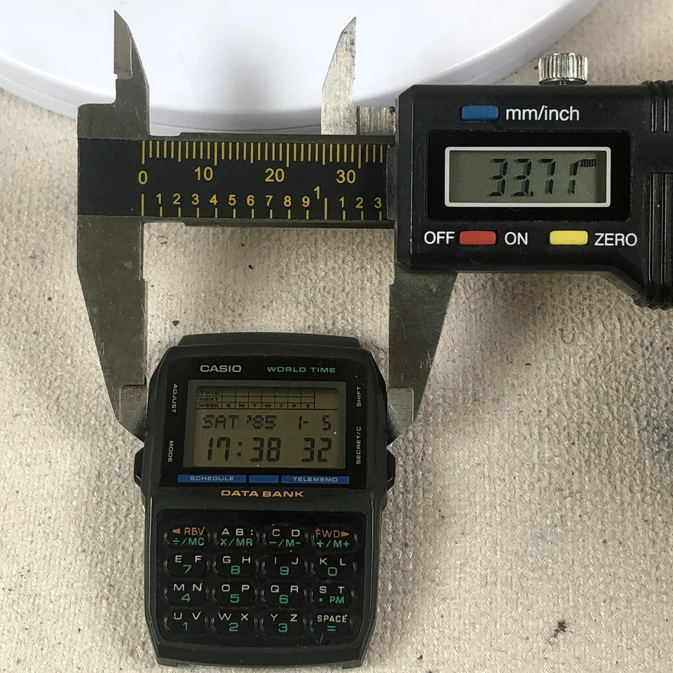 Reloj Casio Databank Hombre DBX-103 Deportivo Multifunción Cuarzo Digital 34mm Sin Correa Foto 2 de 4