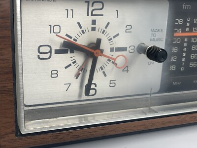 【昭和レトロ】75.7〜12月♦GENERAL 70 年代小型アナログポータブル Vintage General Electric GE 7-4550C Walnut Grain Polystyrene Clock