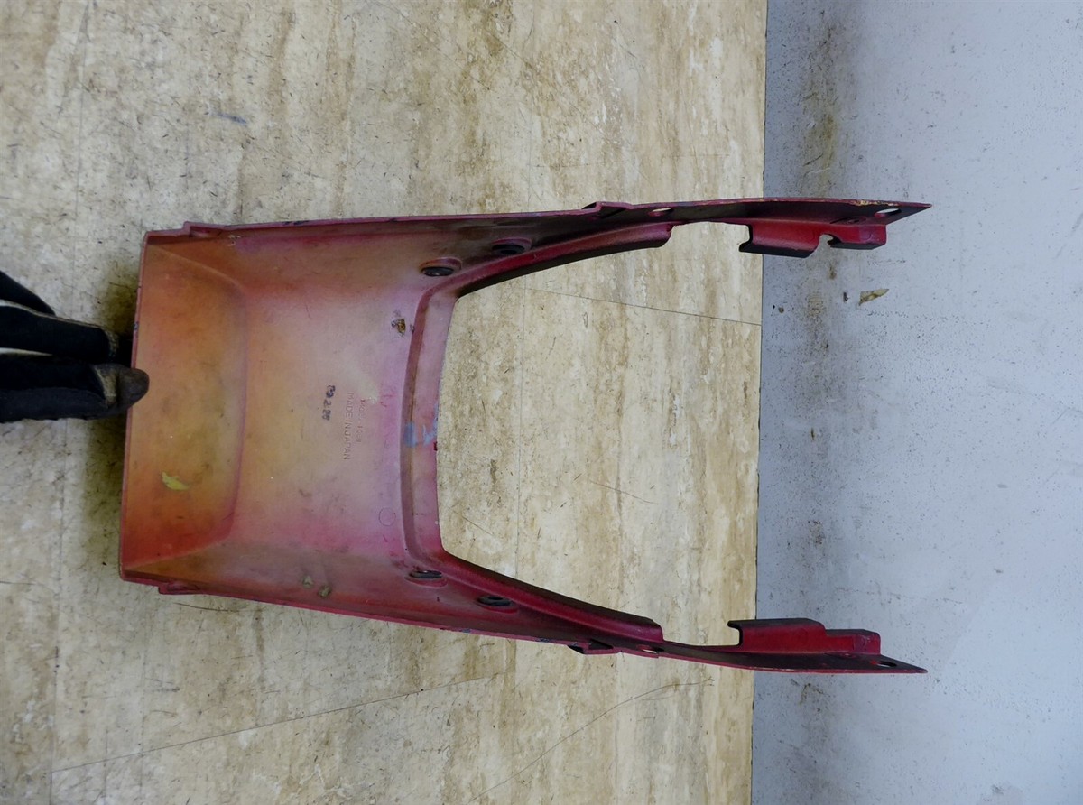 gpz750テールカウル 1984 Kawasaki GPz 750 ZX750 K389. rear seat cowl tail