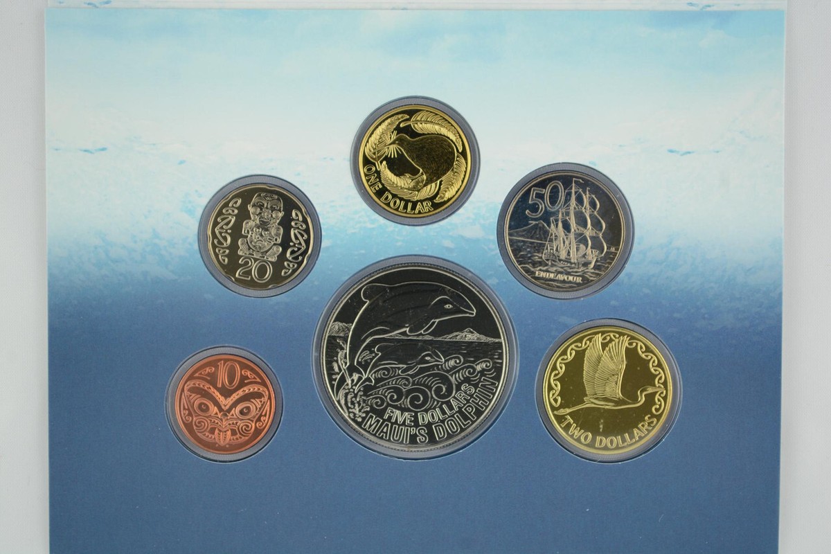 コレクション NEW ZEALAND PROOF COIN SET 2010 Dolphin New Zealand - 2010 - Annual Proof Coin Set - Maui's Dolphin