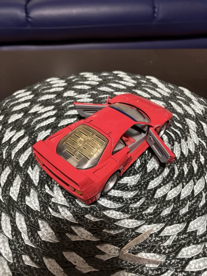 Modellautos 1/24 Franklin Mint Ferrari F40 1987 - Immagine 3 di 4