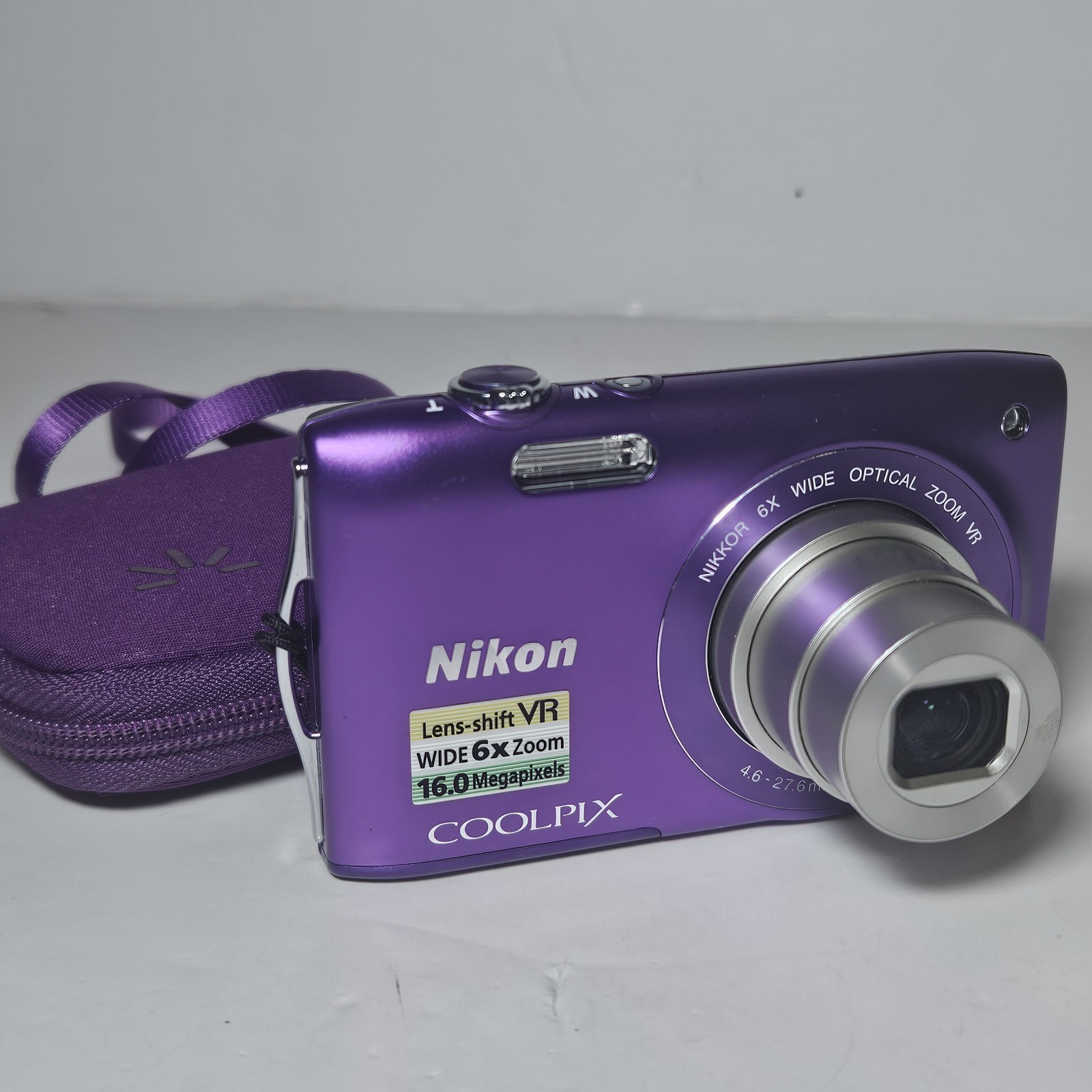 Nikon Coolpix S3300 Viola Con Custodia TESTATA FUNZIONANTE No Caricatore OTTIMA