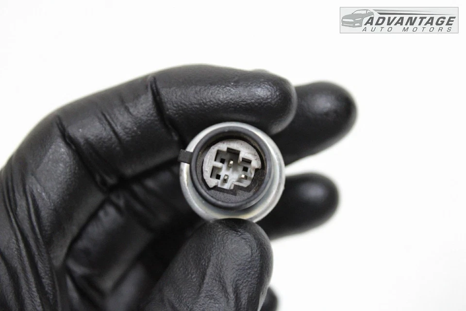 Chevrolet Blazer 2019-2024 aire acondicionado refrigerante sensor de presión OEM Foto 4 de 4