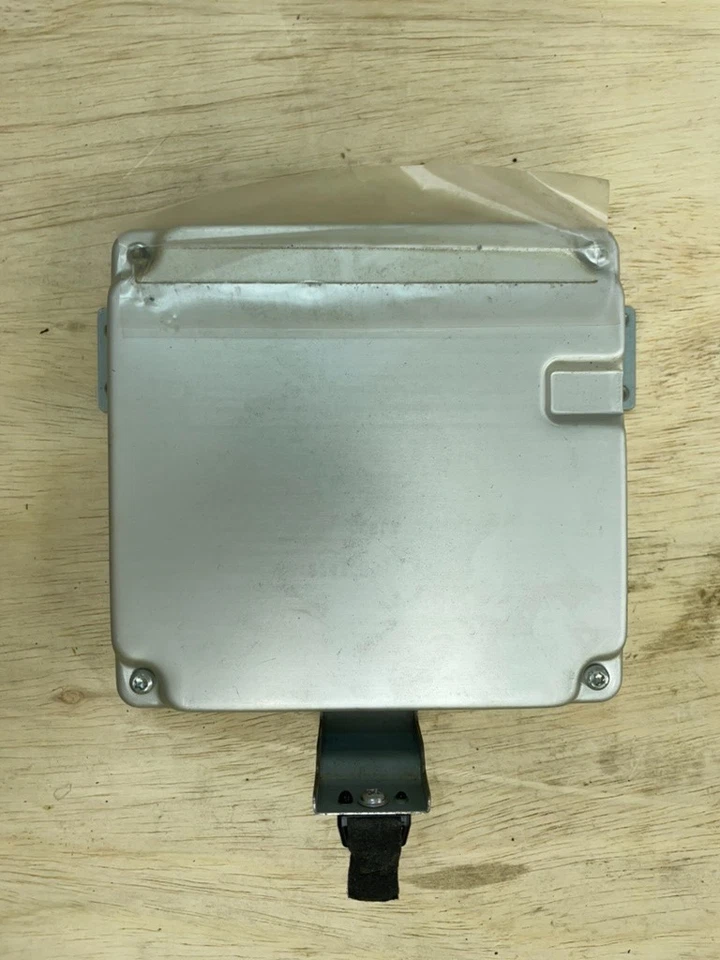 Módulo de control del tren motriz GM OEM PCM 2005 2006 Pontiac Vibe 1,8 L 19184259 - Nuevo de Lote Antiguo Foto 2 de 4