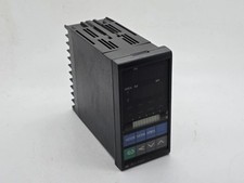 RKC INSTRUMENT INC REX-F400 TEMPERATURE CONTR...