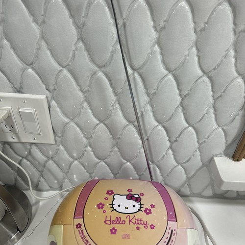 Hello Kitty AM/FM Radio CD Player Boombox KT2028A PARTS OR REPAIR - Picture 3 of 11