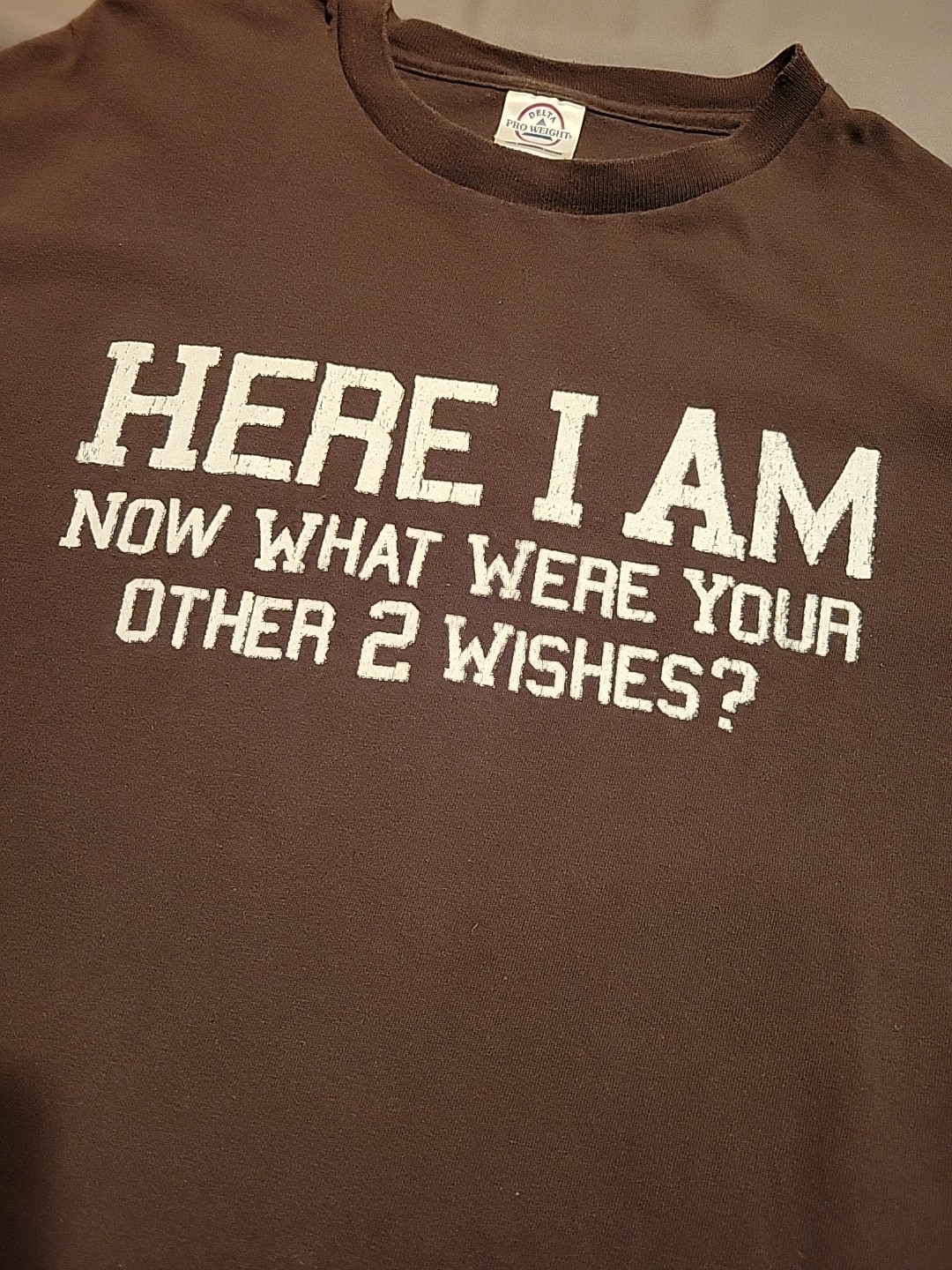 ALTRA T shirt MED Here I Am What Are Your Other 2 desideri maglietta divertente esilarante