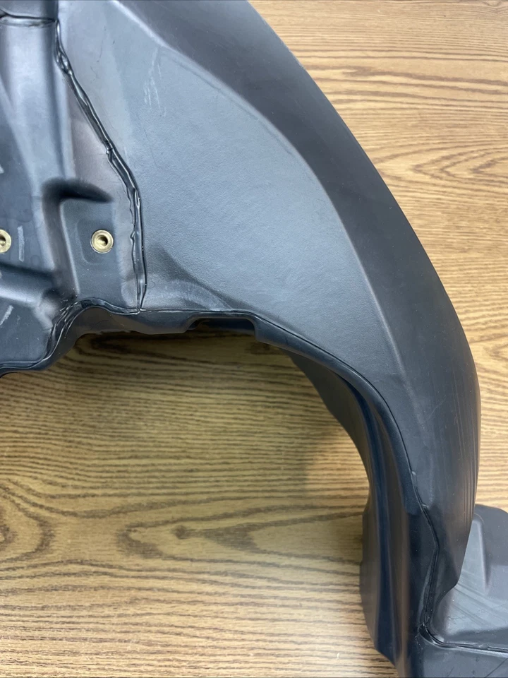 BMW R1200RT 2014 TO 2018 FUEL TANK PART # 16118520631 - Image 3 of 4