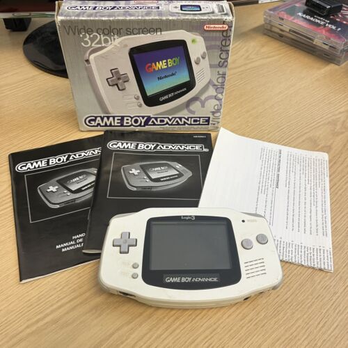 Nintendo Game Boy Advance (GBA) Handheld-Konsole ~ weiß/arktisch ~ verpackt getestet