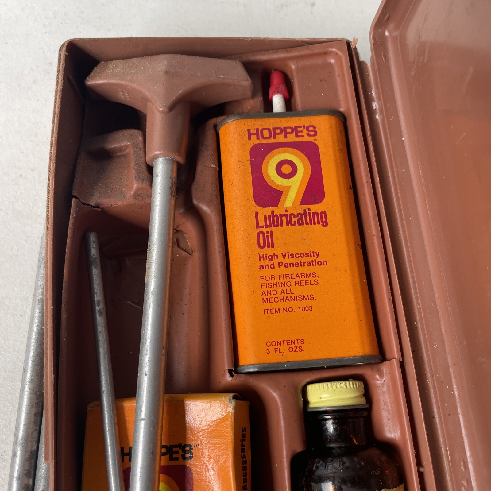VINTAGE HOPPE'S GUN CLEANING KIT (OIL, PATCHES, RODS) (t7) eBay