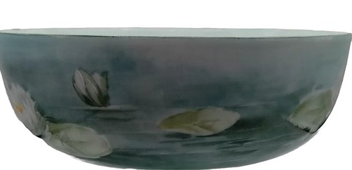 J & C BAVARIA WHITE PORCELAIN BOWL HAND PAINTED FLORAL WATERLILLIES 8 .5 IN - Picture 2 of 10