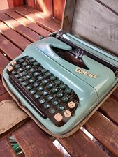 Consul vintage mint green, green typewriter in good condition thumbnail