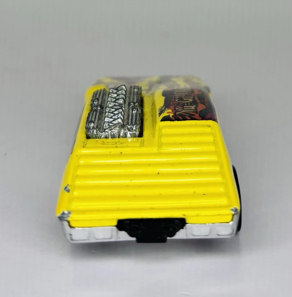 Mattel Hotwheel 1970 Side Kick Yellow Yu-gi-oh - Image 4 of 4