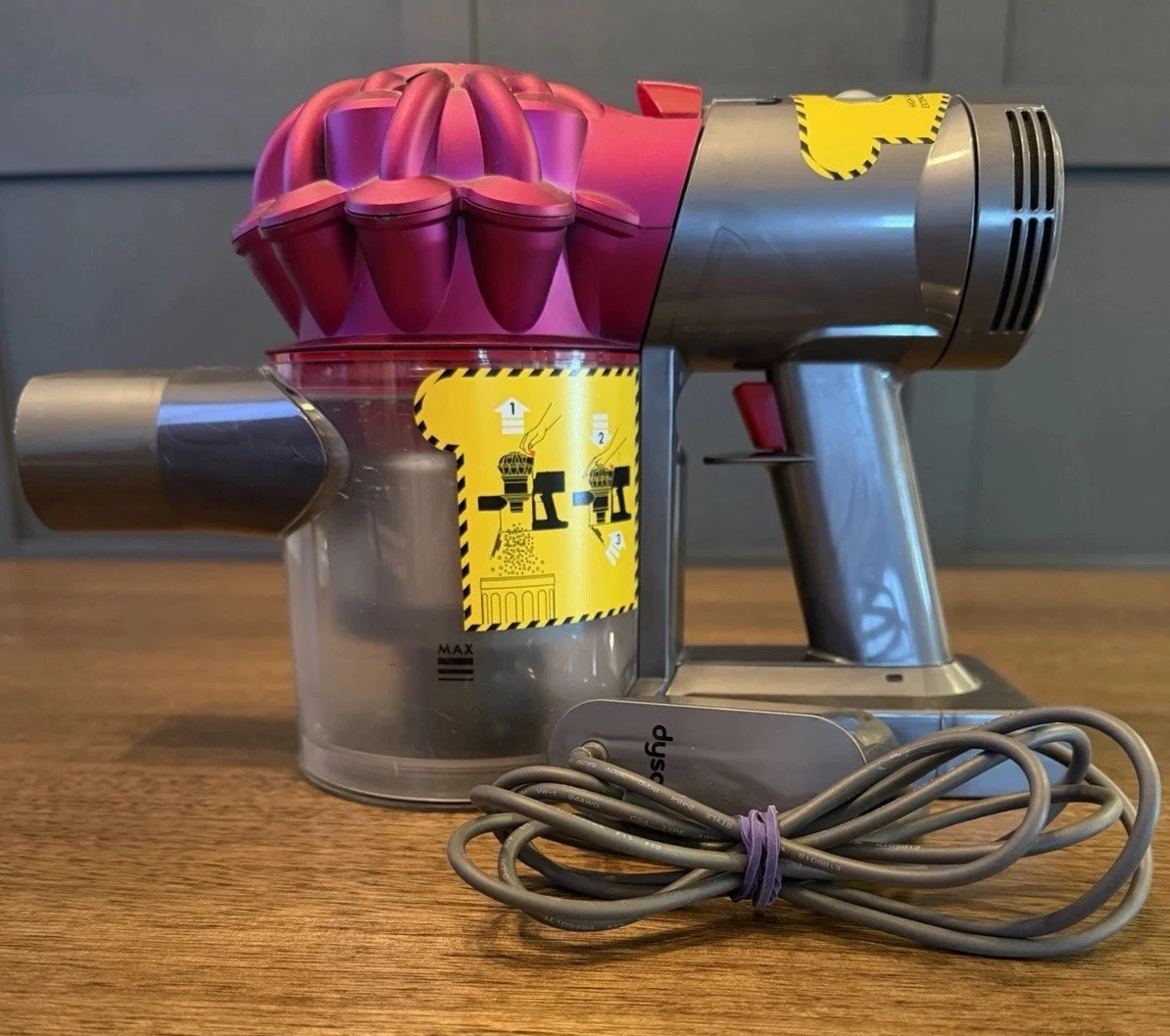 Dyson V7 Motorhead Dyson Vacuum Cleaners for Sale | Shop New