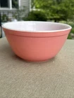 VTG PYREX Pink 1.5 QUART Nesting Mixing Bowl #402
