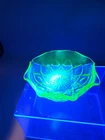 Hazel Atlas Diamond Arches Green Ruffled Berry Bowl Uranium Glow Ashtray  "Chip"