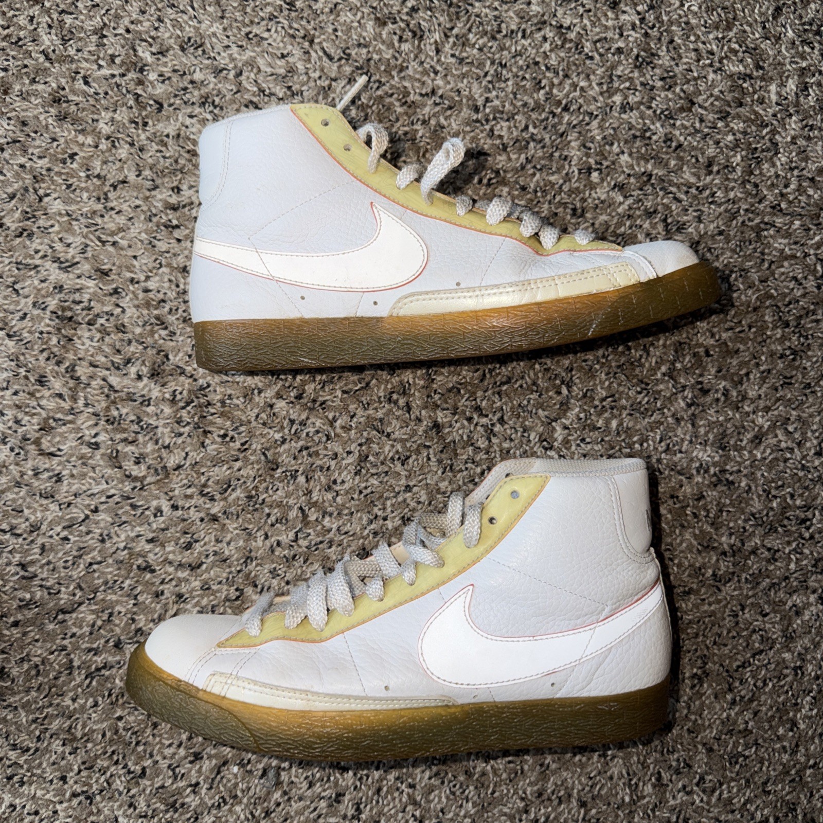 Size 8 - Nike Blazer Premium High White Nintendo Wii