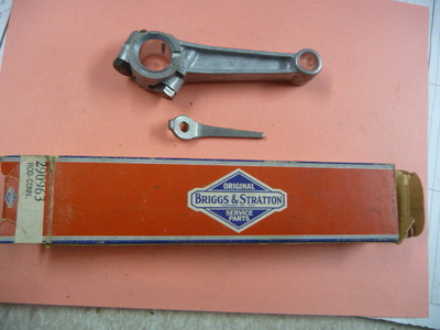 New Craftsman Briggs And & Stratton Engine Motor Connecting Rod 290963