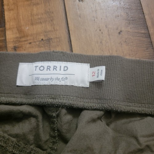 Torrid Olive Green Hi Rise Cargo Cuffed Shorts Womens Plus Size 12 - Picture 7 of 7