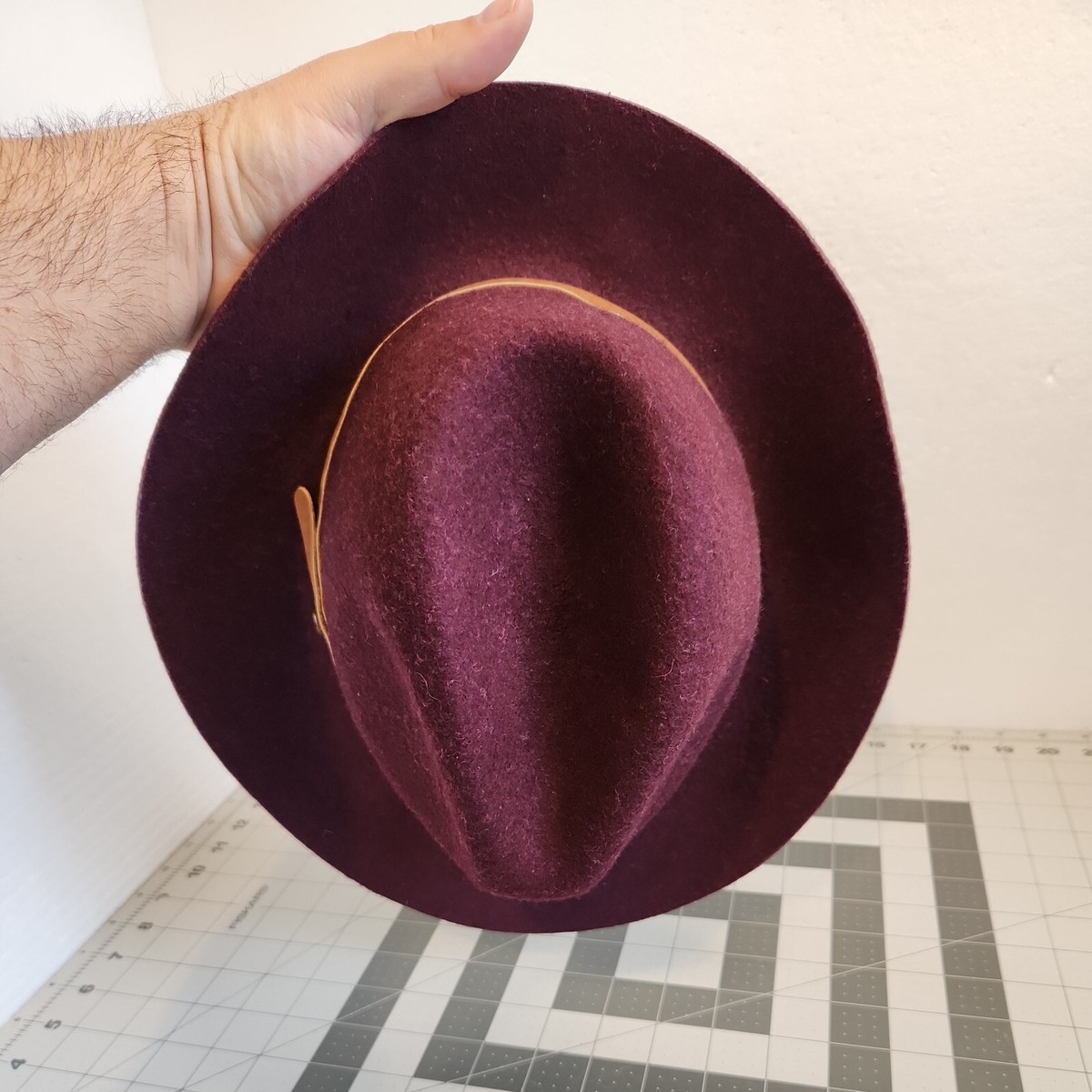 BILLABONG 100% Wool Felt Fedora Hat Maroon Purple Wine | eBay display picture 2